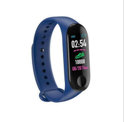 Casual blue smart bracelet displaying fitness data on a vibrant digital screen.