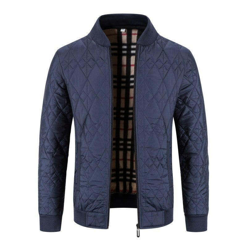 Men's thick plaid coat in navy with a quilted texture, featuring a cozy fleece lining and ribbed details.